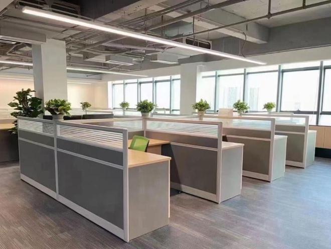 不同办公场景下的家具选择指南 从开放空间到居家办公